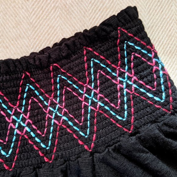 Pea in the Pod Off-The-Shoulder Short-Sleeve Shirt - Picture 6 of 7